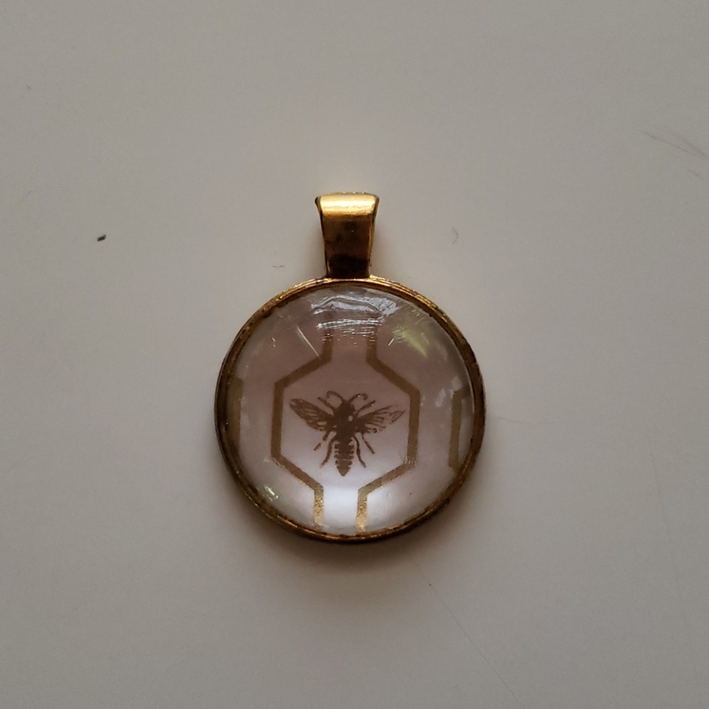 Necklace Pendant - Bee
